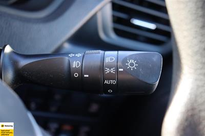 2016 Toyota Noah - Thumbnail