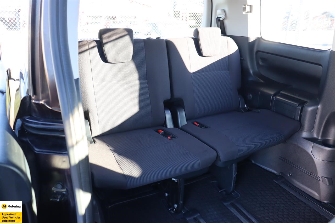 2016 Toyota Noah