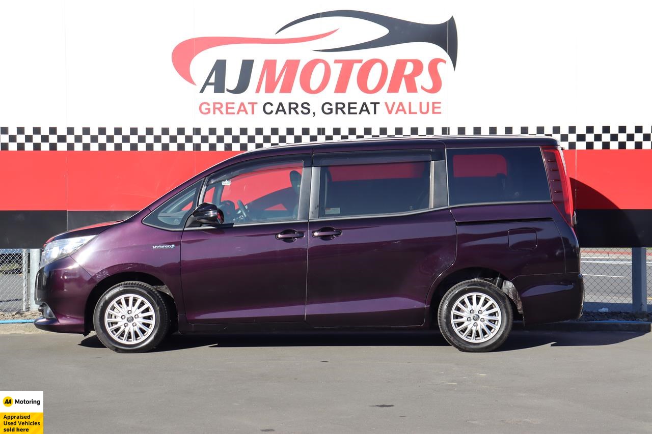 2016 Toyota Noah