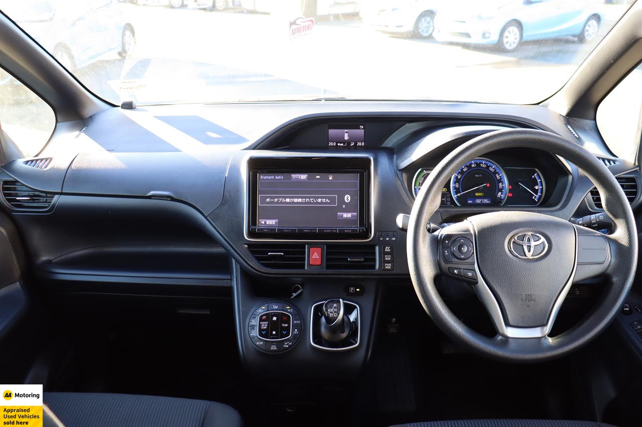 2016 Toyota Noah