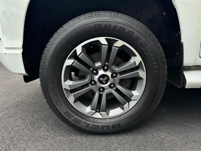 2021 Mitsubishi Triton - Thumbnail