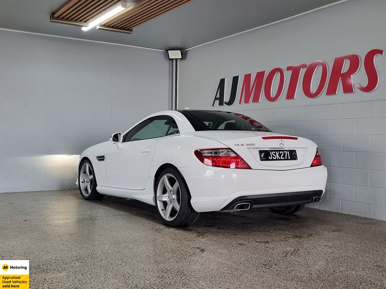 2016 Mercedes-Benz SLK 300