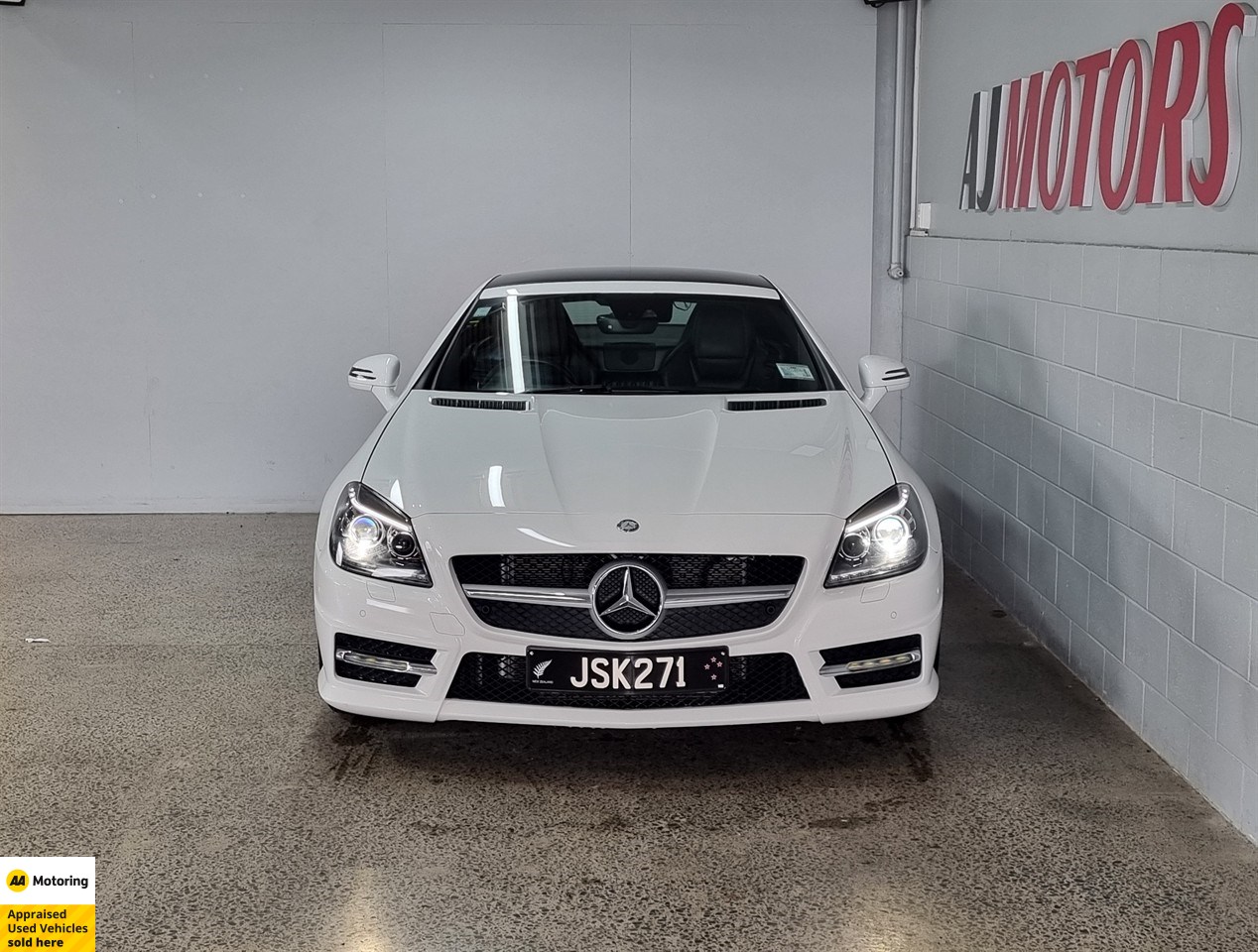 2016 Mercedes-Benz SLK 300