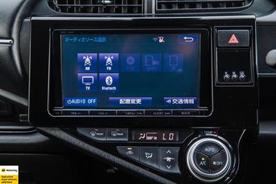 2016 Toyota Aqua - Thumbnail