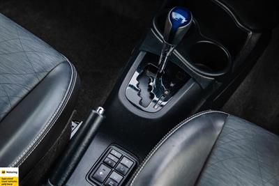 2016 Toyota Aqua - Thumbnail
