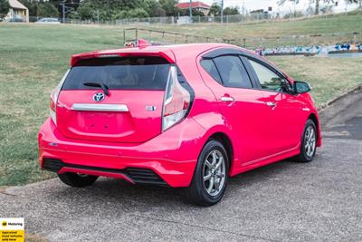 2016 Toyota Aqua - Thumbnail