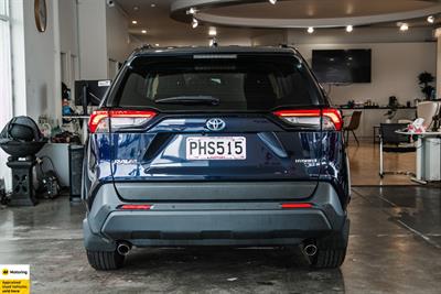 2022 Toyota RAV4 - Thumbnail