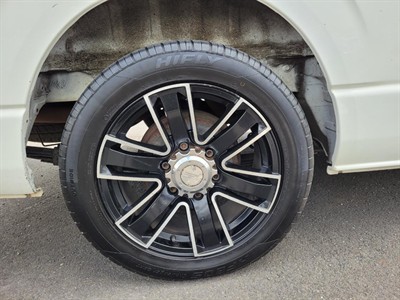 2008 Toyota Hiace - Thumbnail