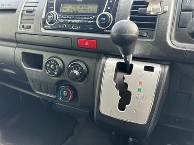 2016 Toyota Hiace - Thumbnail