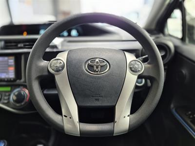 2014 Toyota Aqua - Thumbnail