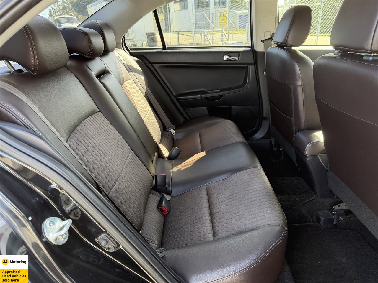 2013 Mitsubishi GALANT