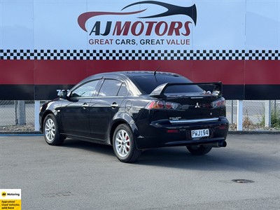 2013 Mitsubishi GALANT - Thumbnail