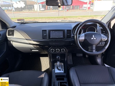 2013 Mitsubishi GALANT - Thumbnail