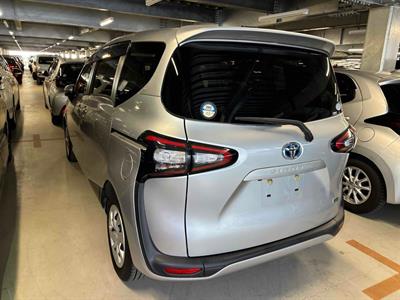 2015 Toyota Sienta - Thumbnail
