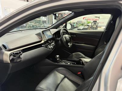 2019 Toyota C-HR - Thumbnail