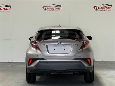 2019 Toyota C-HR - Thumbnail