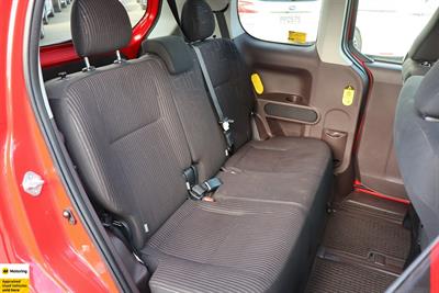 2013 Toyota Porte - Thumbnail