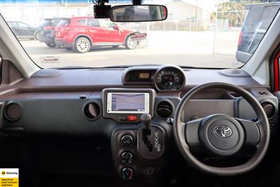 2013 Toyota Porte - Thumbnail
