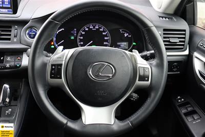 2013 Lexus CT200H - Thumbnail