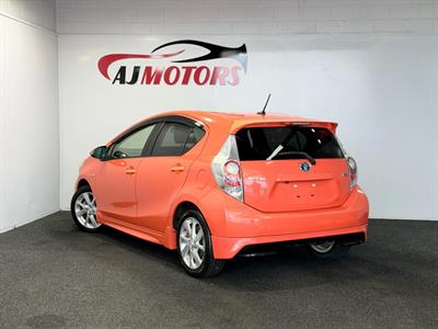 2013 Toyota Aqua - Thumbnail