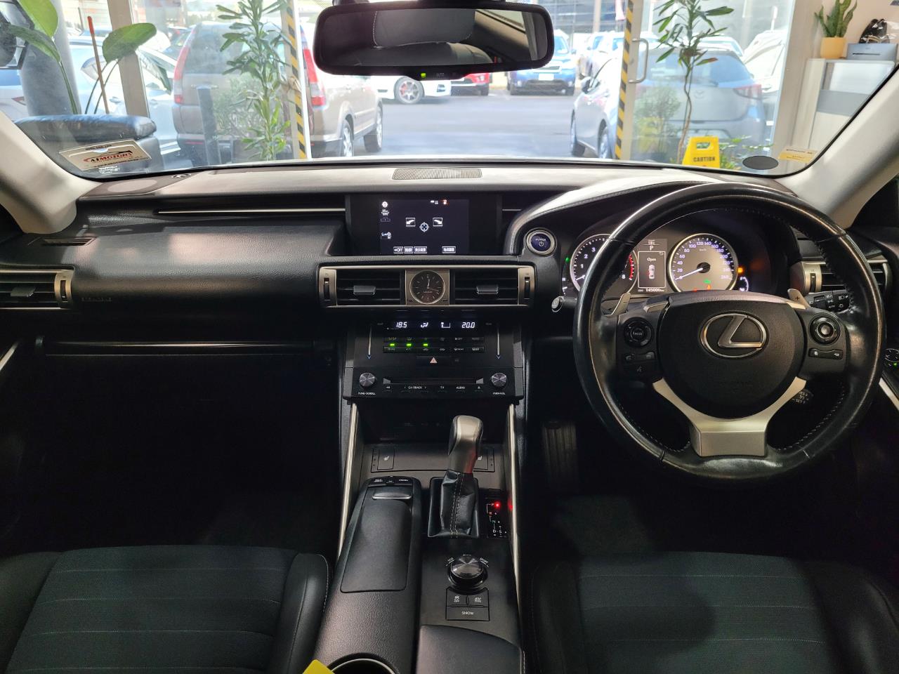 2014 Lexus IS 300h