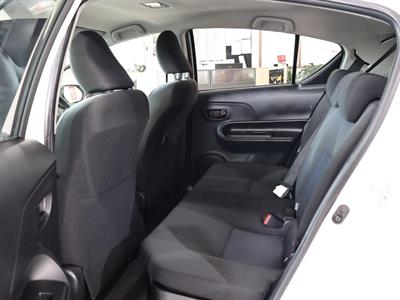 2020 Toyota Aqua - Thumbnail