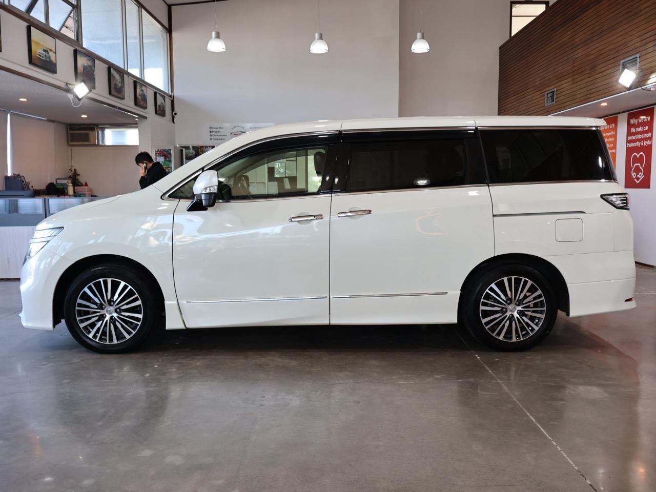 2018 Nissan Elgrand