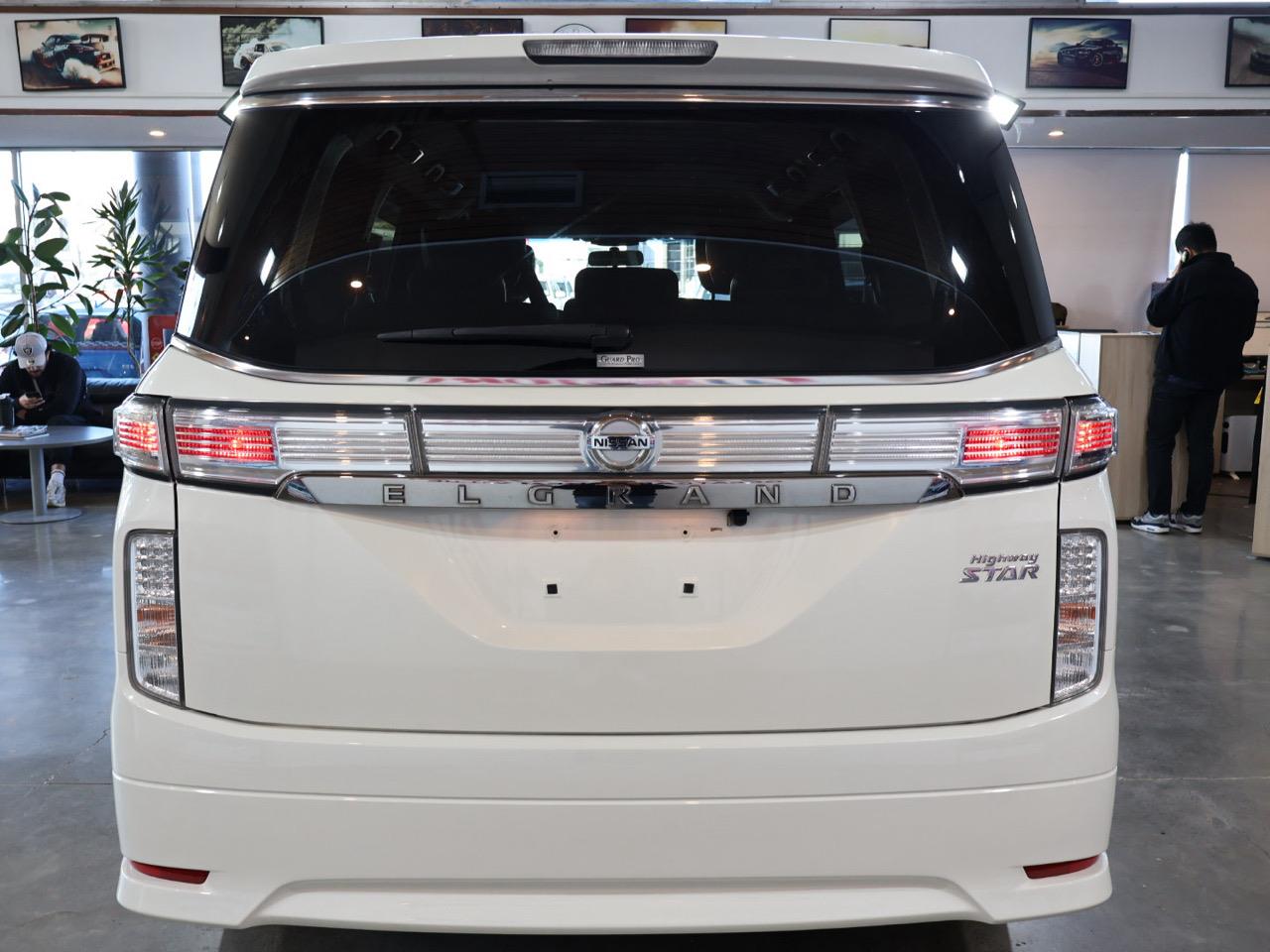 2018 Nissan Elgrand