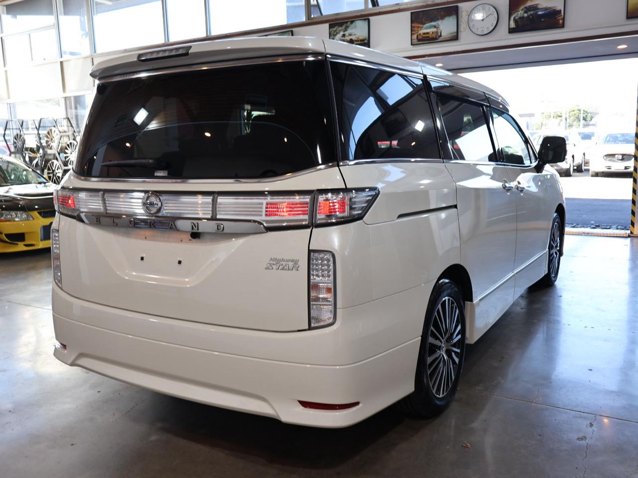 2018 Nissan Elgrand