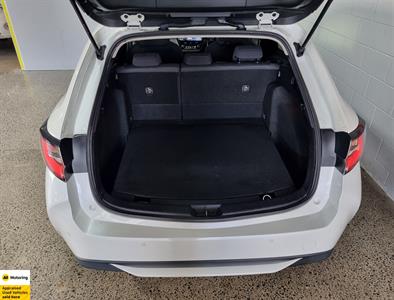 2020 Toyota Corolla - Thumbnail