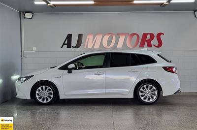 2020 Toyota Corolla - Thumbnail