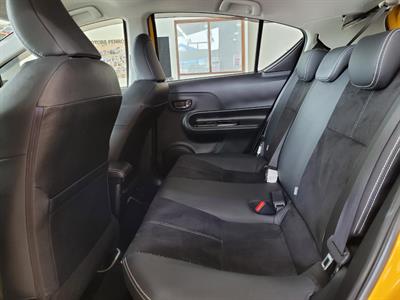 2014 Toyota Aqua - Thumbnail