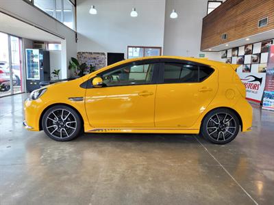 2014 Toyota Aqua - Thumbnail