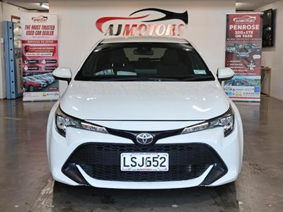 2018 Toyota Corolla - Thumbnail