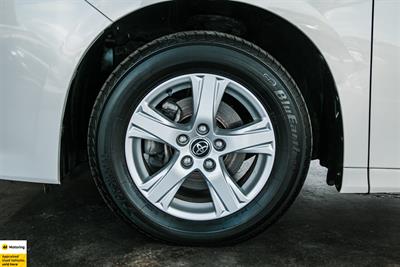 2018 Toyota Alphard - Thumbnail