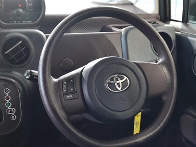2013 Toyota Spade - Thumbnail