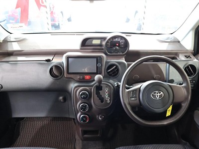 2013 Toyota Spade - Thumbnail