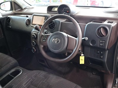 2013 Toyota Spade - Thumbnail