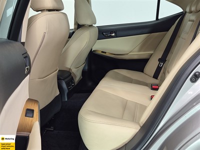 2014 Lexus IS - Thumbnail