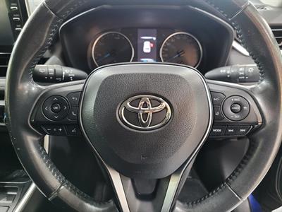 2022 Toyota RAV4 - Thumbnail