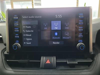 2022 Toyota RAV4 - Thumbnail