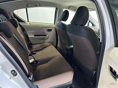 2012 Toyota Aqua - Thumbnail