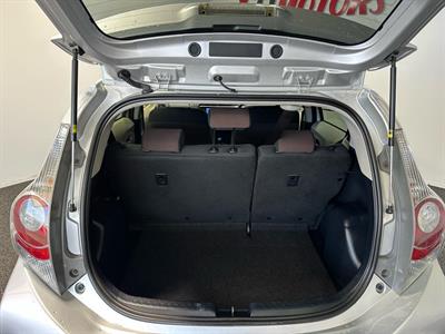 2012 Toyota Aqua - Thumbnail