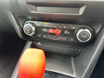 2014 Mazda Axela - Thumbnail