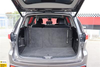2018 Toyota Highlander - Thumbnail