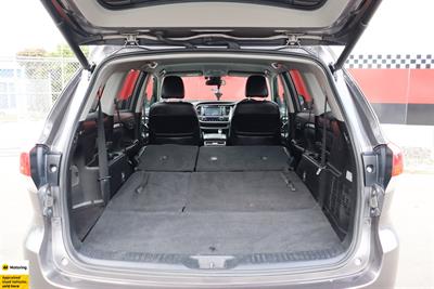 2018 Toyota Highlander - Thumbnail