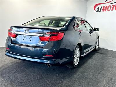 2012 Toyota Camry - Thumbnail