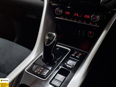 2022 Mitsubishi Eclipse Cross - Thumbnail