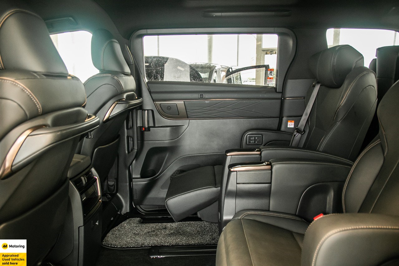 2024 Toyota Alphard