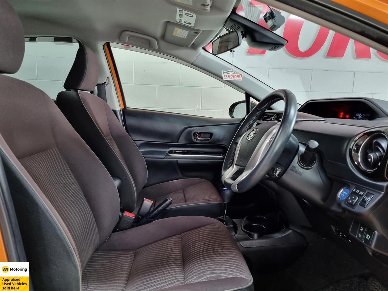 2016 Toyota Aqua